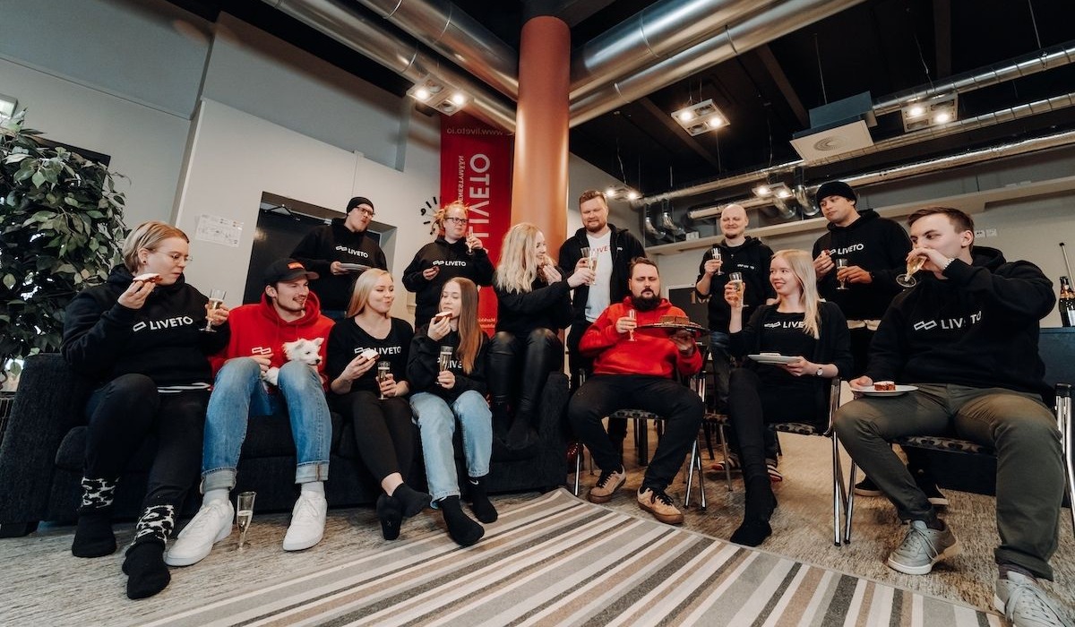 Valokuva Liveton henkilöstöstä